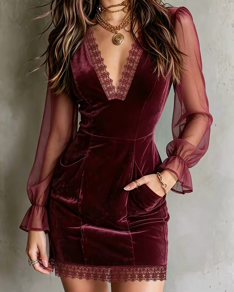 Robe Col V Slim Fit Dentelle Patchwork