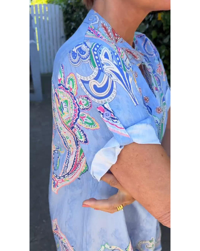 Robe imprimée à col en V et manches repliées