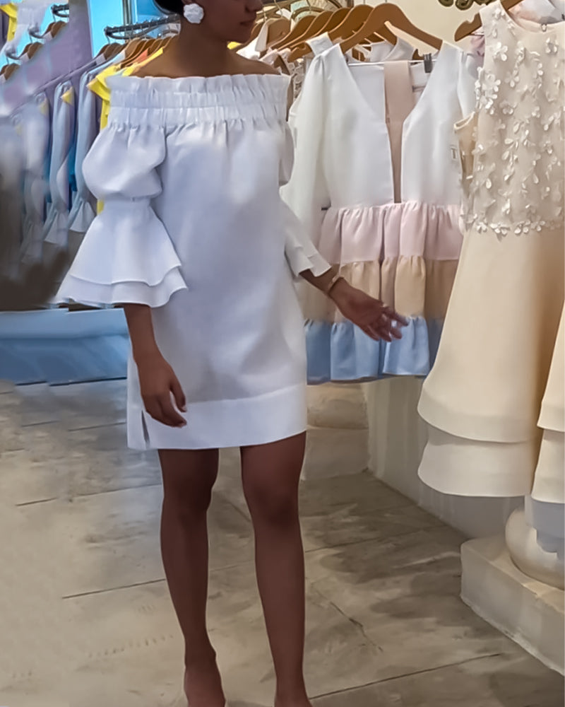 Robe asymétrique à manches évasées