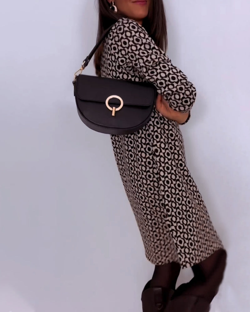 Robe au style décontracté et à manches longues