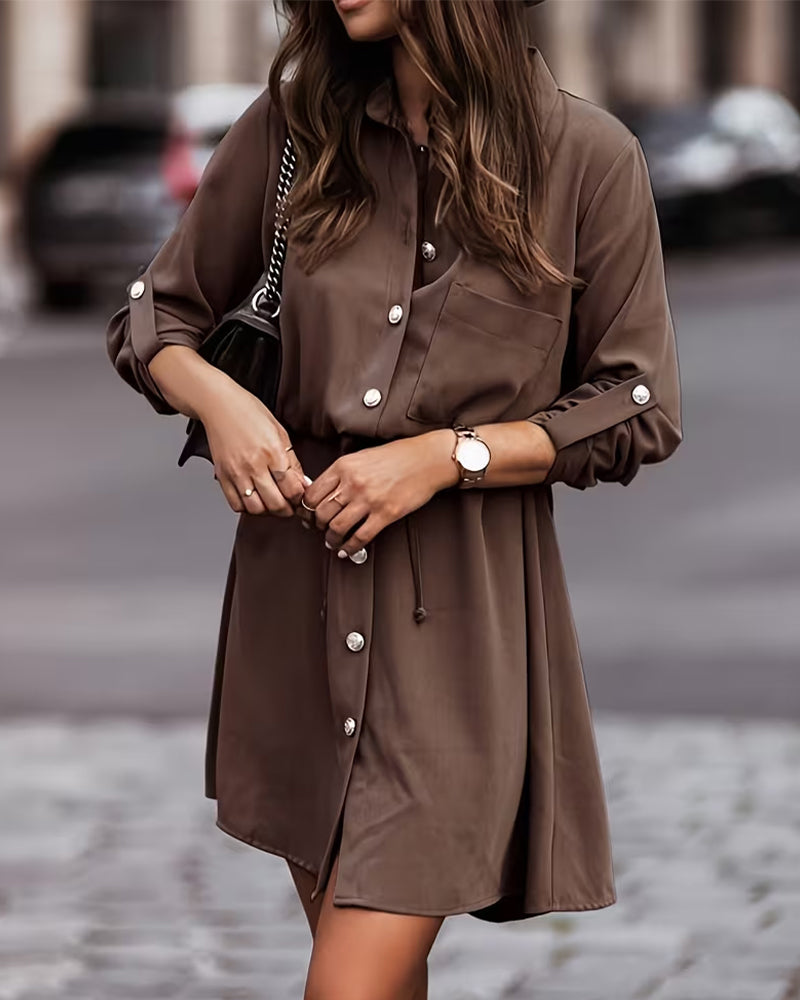 Robe Unie Cintrée À Ceinture