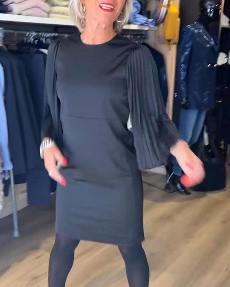 Robe à manches cloche et col rond