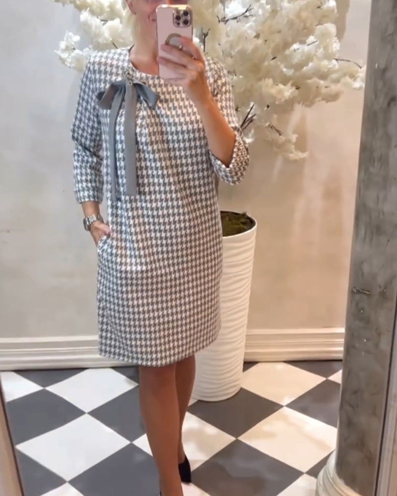 Robe au style élégant et motif pied-de-poule