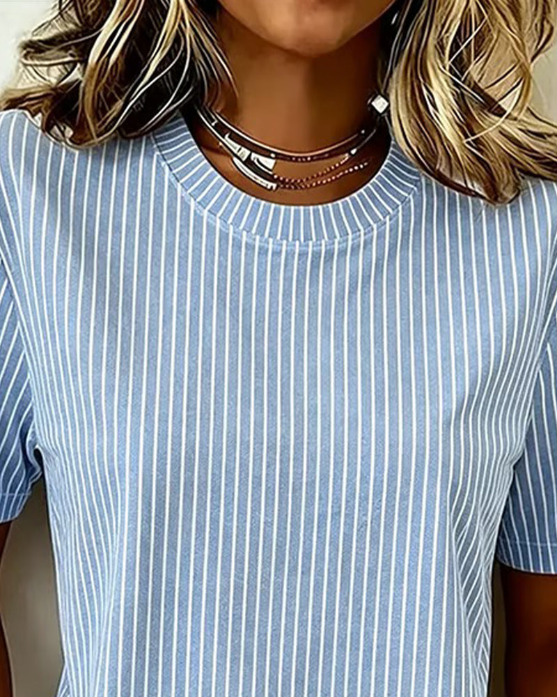 Haut Bleu Et Blanc Rayure Verticale Col Ron
