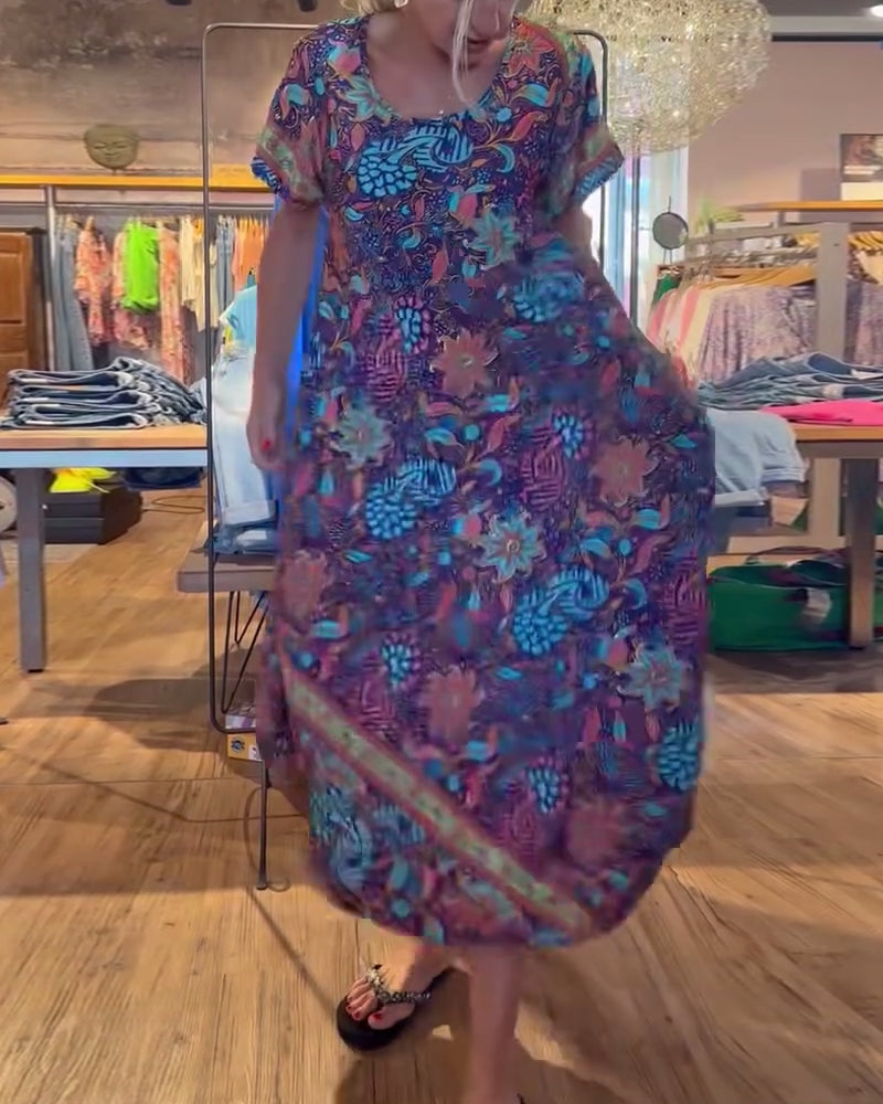 Robe longue imprimée à manches courtes et col rond