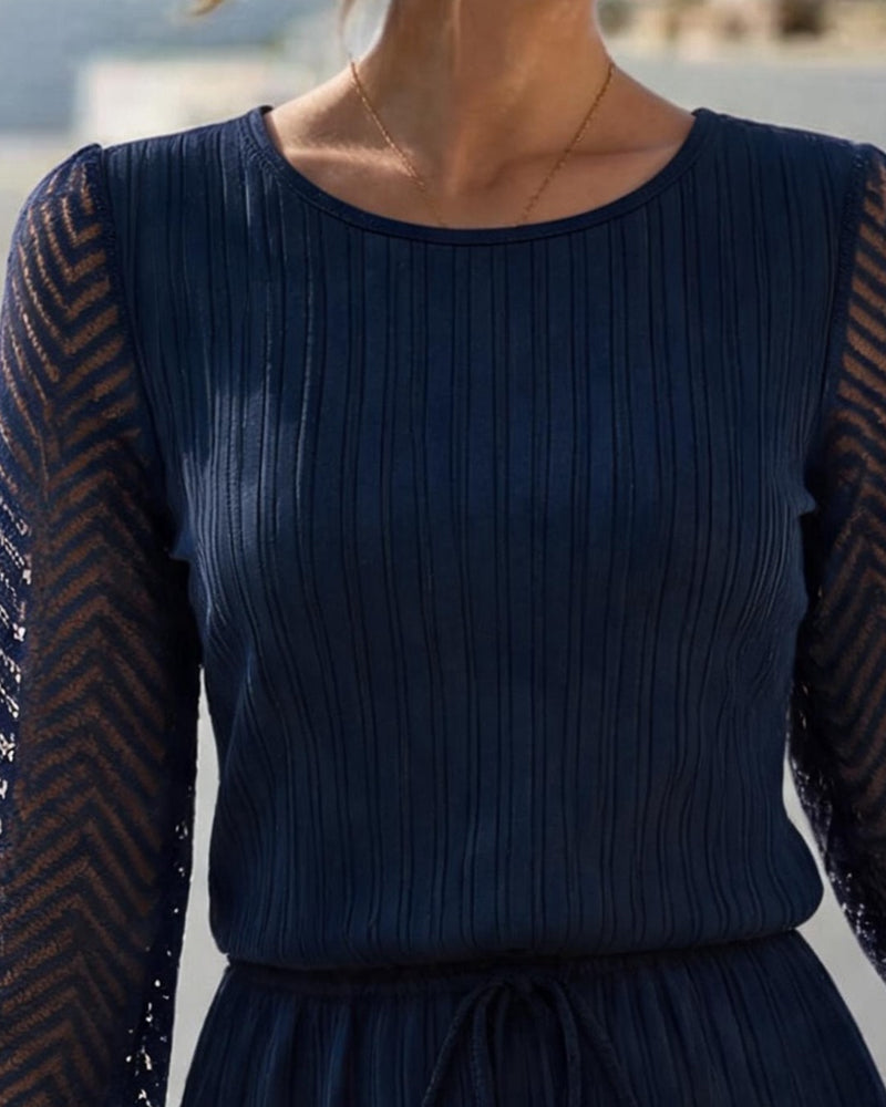Robe Col Rond Découpé Manche Longue Taille