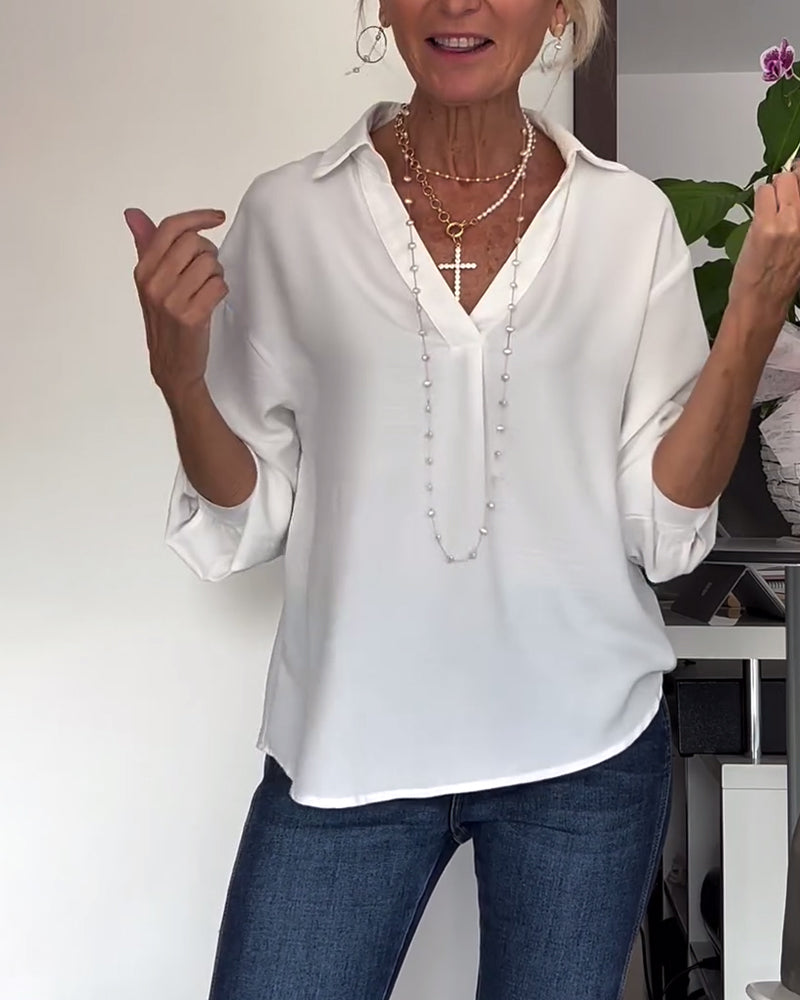 Haut simple à manches longues et revers de couleur unie