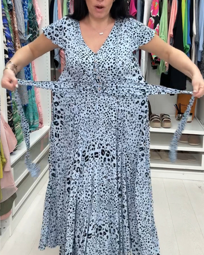 Robe à manches courtes et col en V