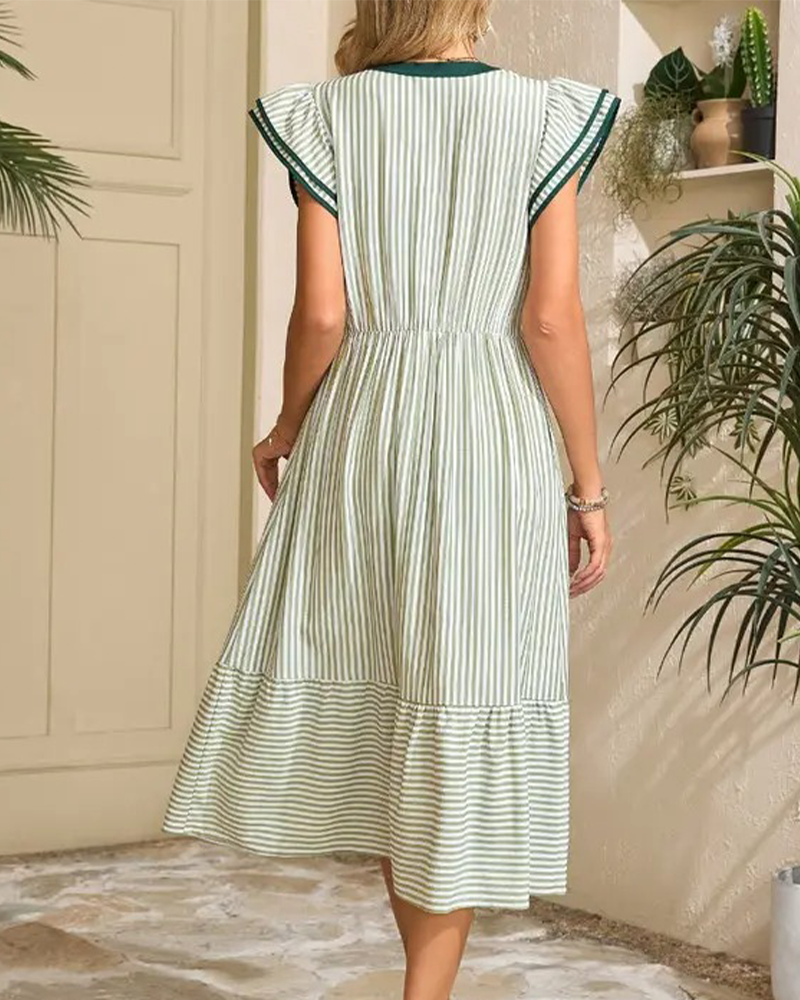 Robe Rayée Double Volant Manches Courtes