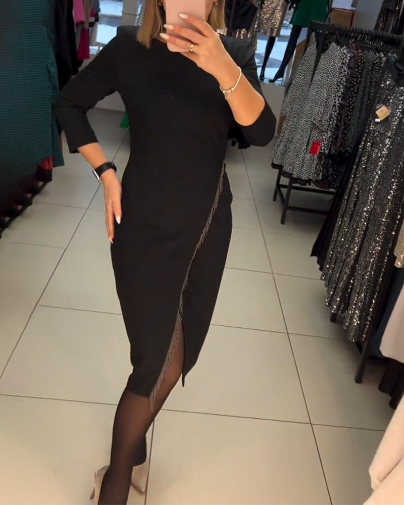 Robe fendue à col rond