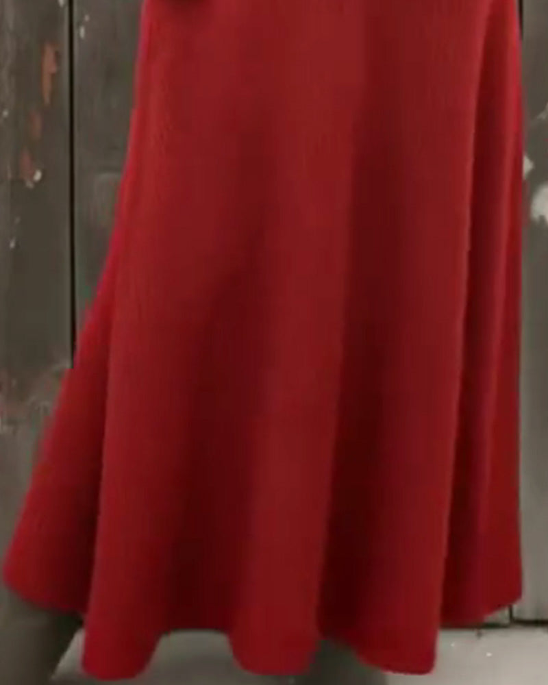 Robe Unie A Col Haut Et Design Elégant