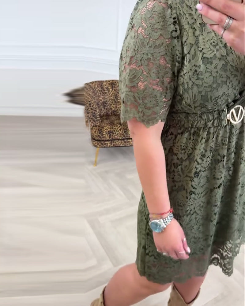 Robe Col En V Dentelle Manches Courtes
