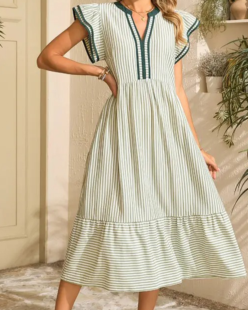Robe Rayée Double Volant Manches Courtes