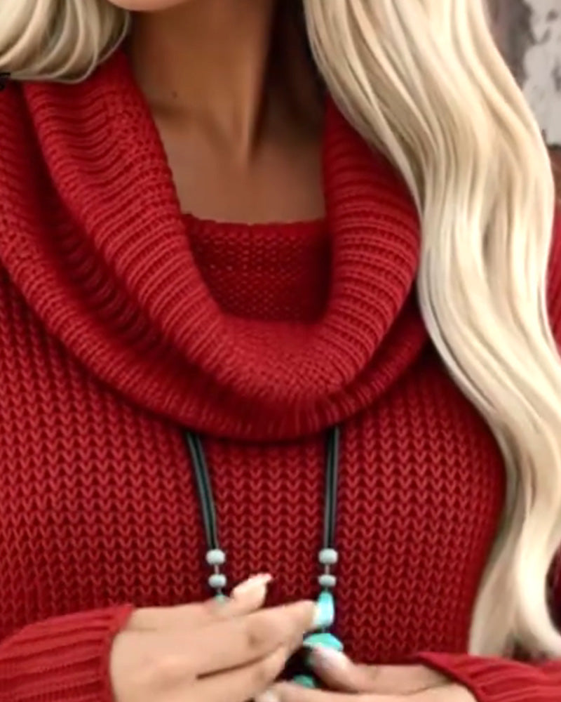 Robe Unie A Col Haut Et Design Elégant