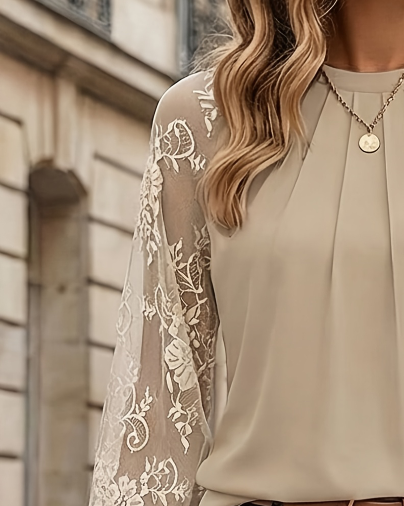Blouse Col Rond Froncé Dentelle Patchwork