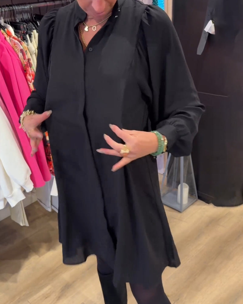 Robe avec col en V et longueur genou