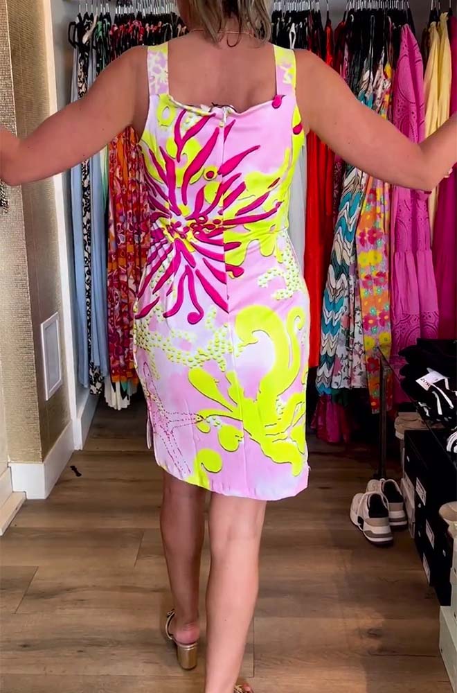 Robe sans manches à motif floral